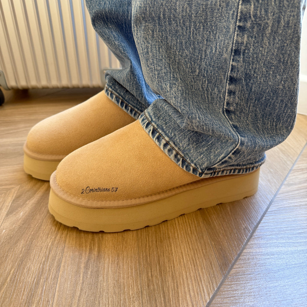 2 Corinthians 5:7 Clogs